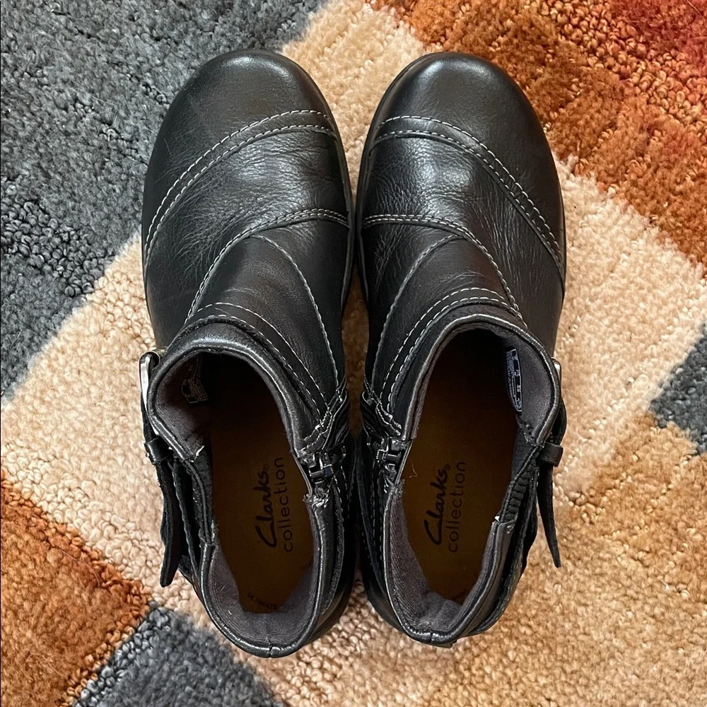 Clarks Collection Ultimate Comfort Women’s Black Side-Zip Booties - Picture 14 of 14